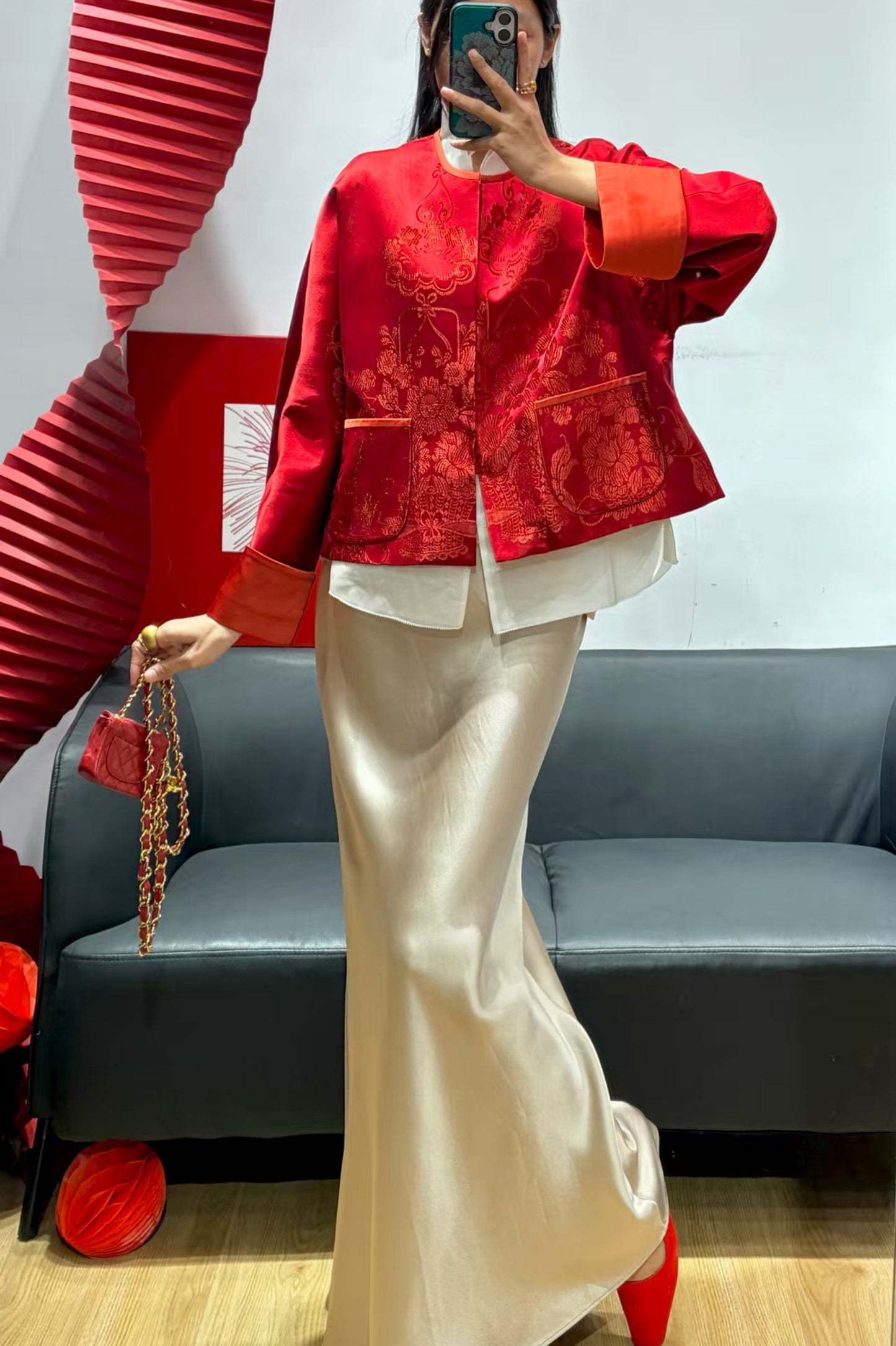 Red Antique Satin Chanel-Style Round Collar Jacket – Rare Floral Basket Motif – One-of-a-Kind
