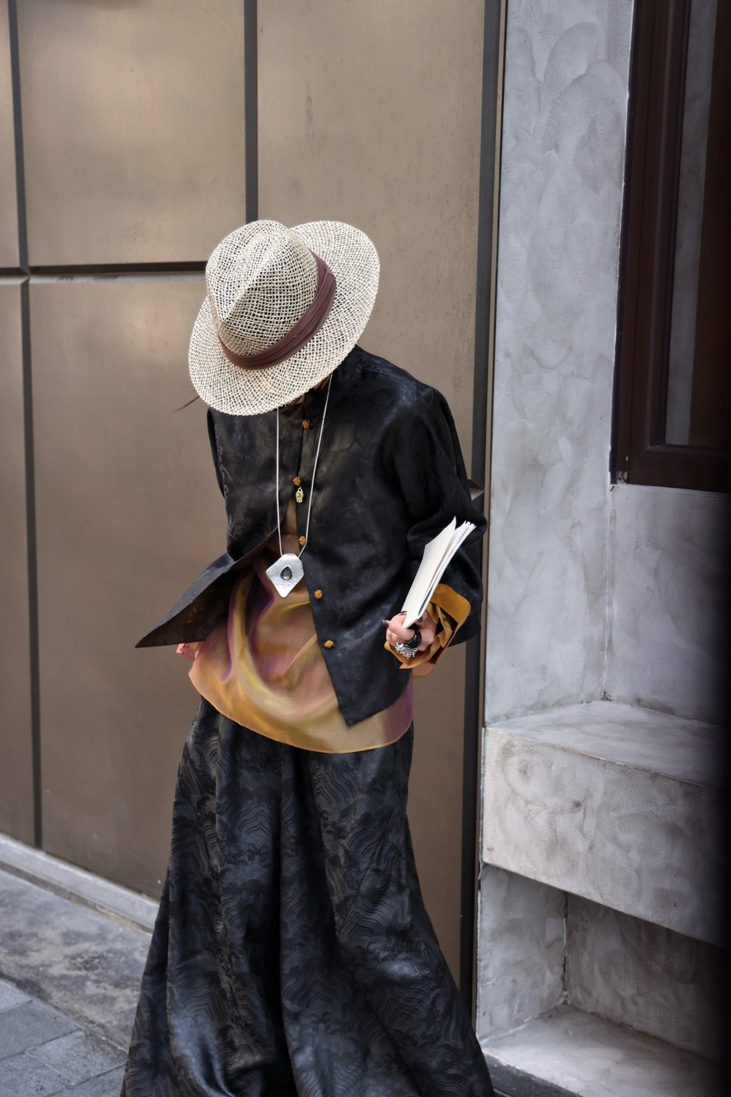 Xiangyunsha Jacket – “Soft Gold from the Mud” – Luminous yet Never Loud